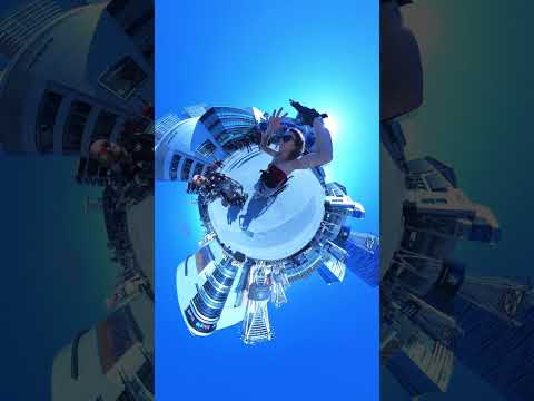 Rolling Through Vegas: A Disabled Woman’s Day in Sin City! 🎲♿