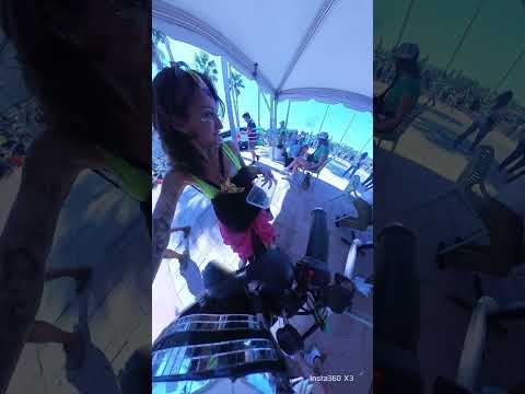 Making Friends with Neighbors in Tampa – Day in Life of Disabled Person