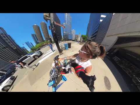 Enjoying the Views of Chicago – Travel Through the City as a Differently Abled Woman 🌆