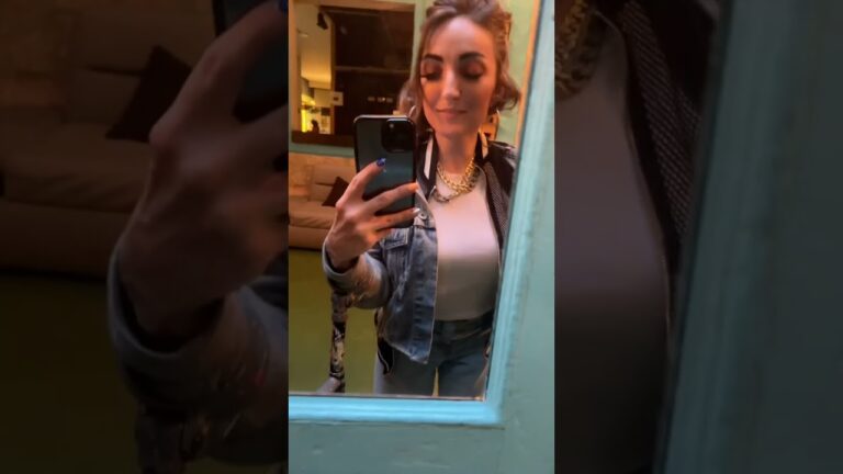 Disabled artist dancing in Medellin, Colombia #disabledart Discover more about life with a