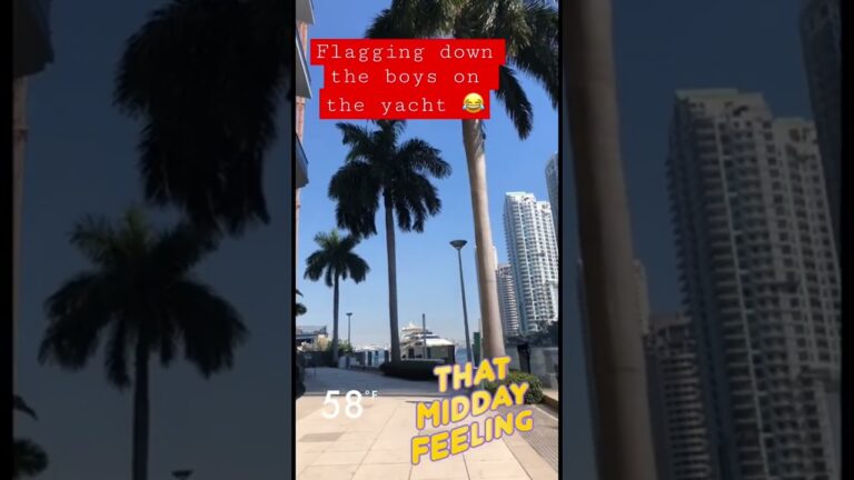 Flagging down the boys on the yacht in Miamii #miamilife