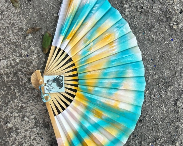 Want to beat the heat with flair? 🌬️ My "Hand Fans" keep things breezy and beautiful anywhere!⠀ ⠀ 🔗 www.melissadivietri.com/shop #shop⠀