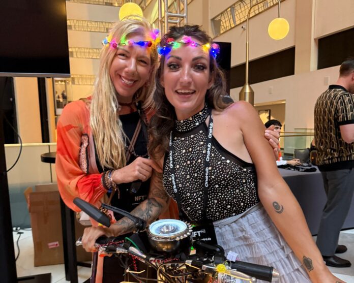 Dreaming of floral magic? 💐 Step into my world of "Halo Flower Crowns" and express your unique flair!⠀ ⠀ 🔗 www.melissadivietri.com/shop #shop⠀