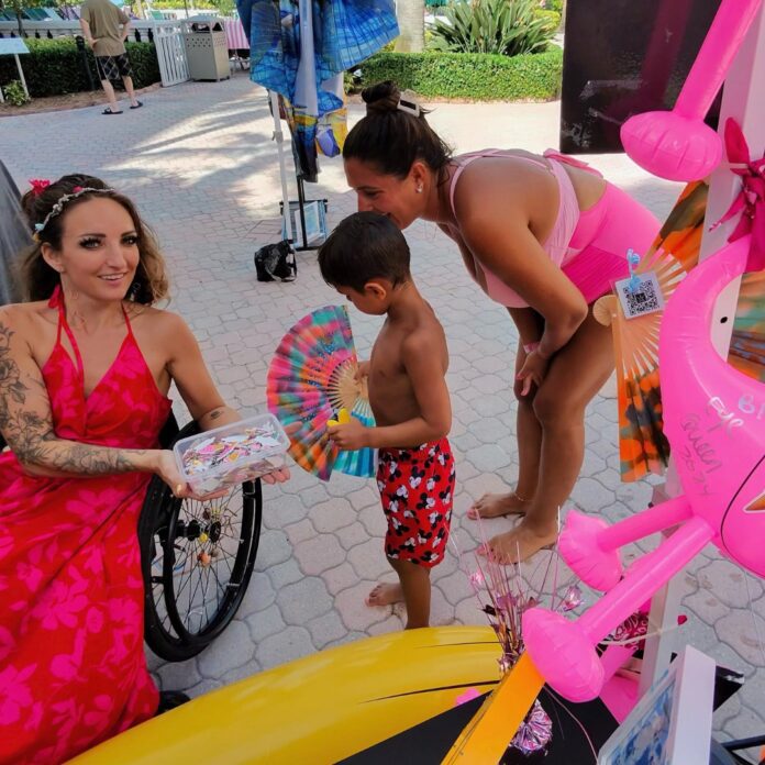 Color outside the lines, create from the soul. As an abstract artist, I live for fun moments, fruitful growth, & doing good work. Independence is my superpower. 🖍️ #selfieoftheday Join the journey: 🔗 www.melissadivietri.com #ArtLife