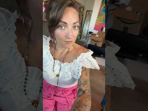 Inspired by the World, Painting Without Limits 🌍 – A Disabled Abstract Artist’s View of Beauty