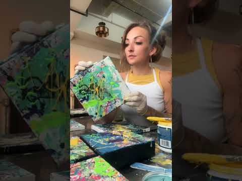 Detroit Artist Creates Bold Abstract Work While Walking on Crutches in Warehouse Studio 🎨