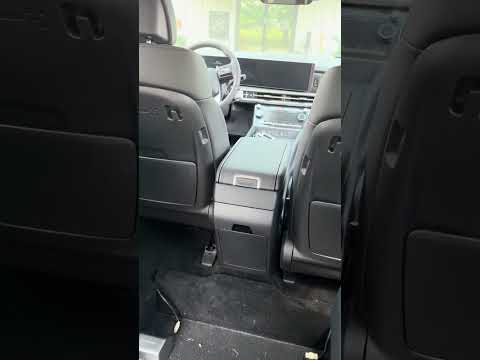 You Won’t Believe the Space in This Rear Ramp SUV—Perfect for My Wheelchair and Scooter 🧳