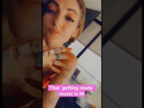 My getting ready music is on fire 🔥! Motivated by my surroundings 💜☀️ #differentlyabledwoman