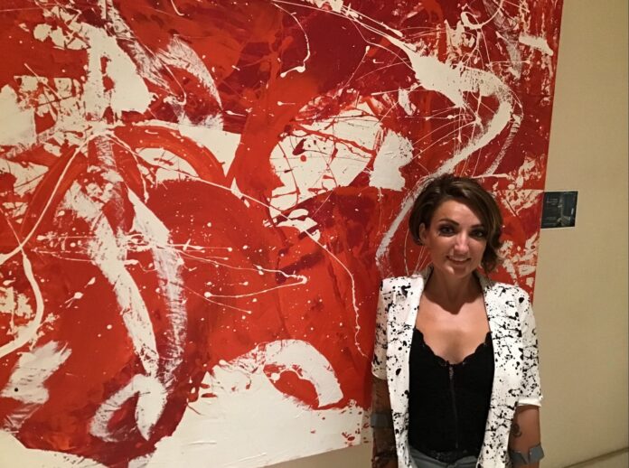 Daily Thoughts Every brushstroke is a story. I’m a fun, independent abstract artist focused on doing good things & building a fruitful life through creativity. 🎨 Come get inspired: 🔗 www.melissadivietri.com/art #selfieoftheday