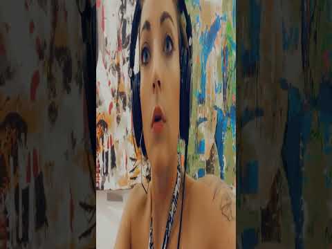 Inside the Life of a Uniquely Abled Abstract Artist Traveling the World and Creating Vibrant,