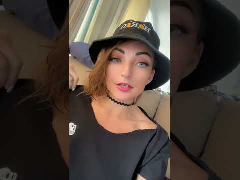 From Struggle to Strength—My Journey Through Colombia as an Artist 🚶‍♀️ #UniqueAbility