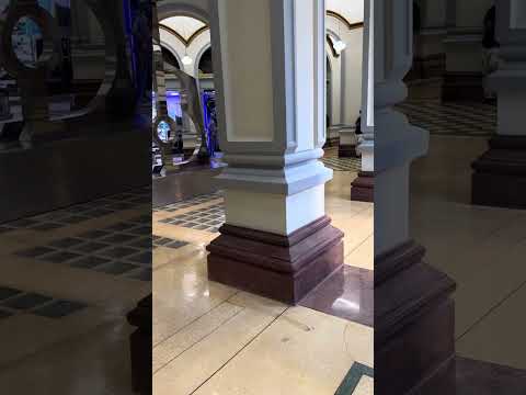 Crutching Through Medellín: A Unique Downtown Adventure 🌆 #ForearmCrutches