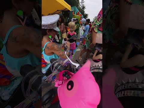 Free Family Art Fun on Central Ave This Halloween 🎃🎨 #StPetersburg